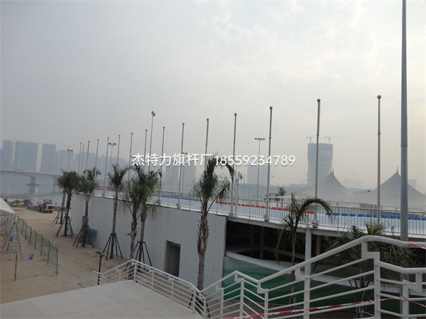 杰特力-體育中心國旗桿